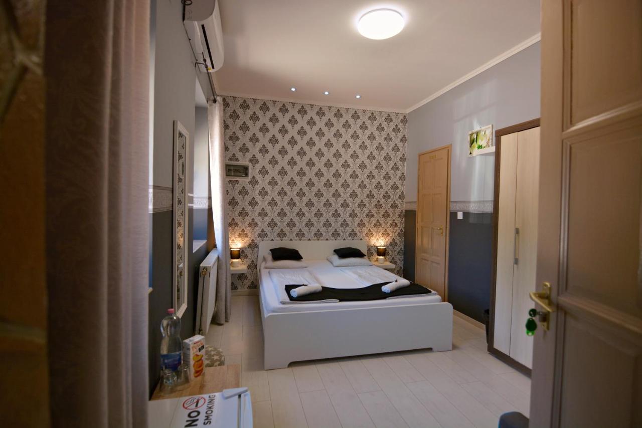 R.Gold Apartman Makó Exterior foto