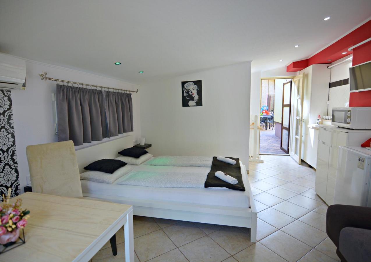 R.Gold Apartman Makó Exterior foto