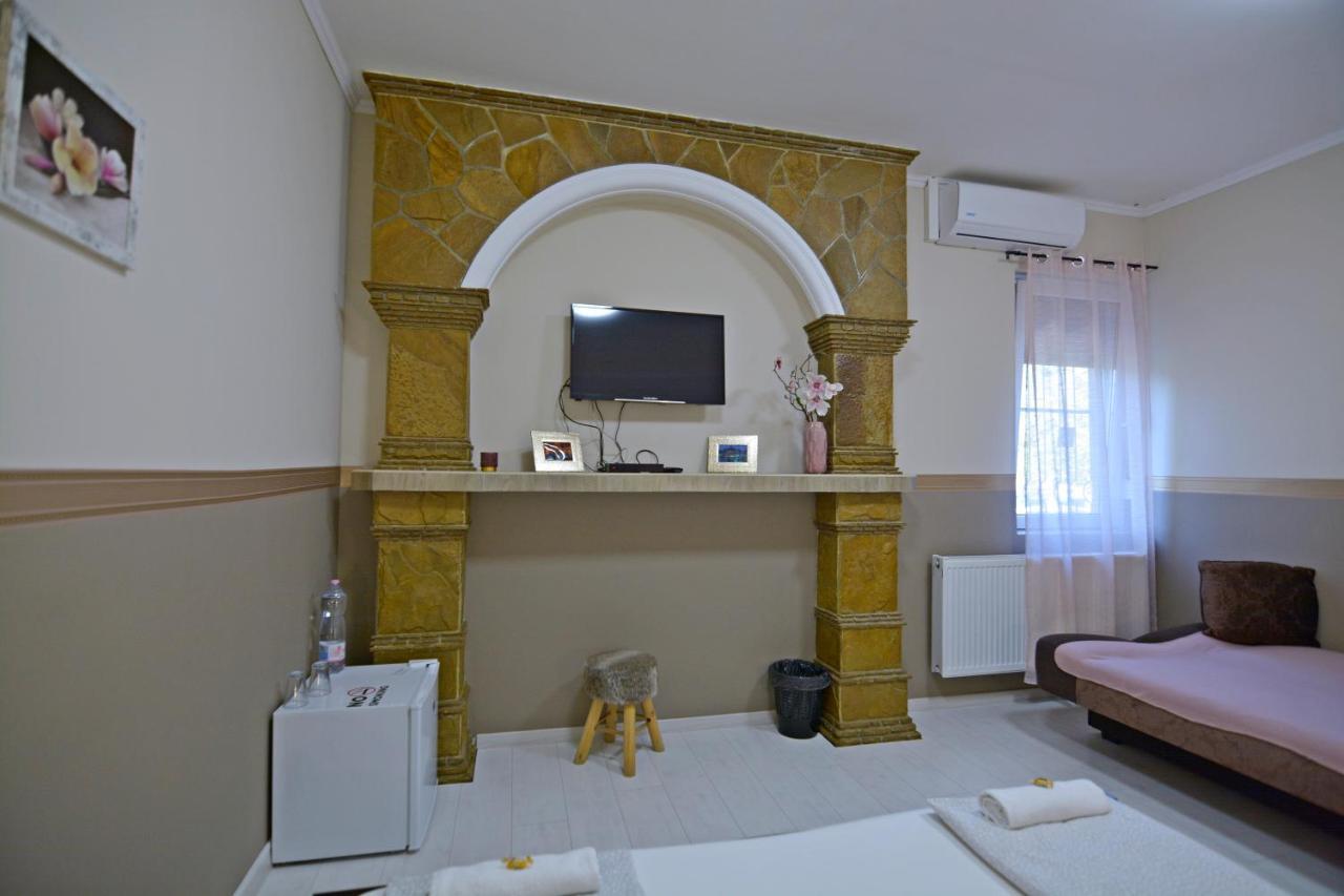 R.Gold Apartman Makó Exterior foto