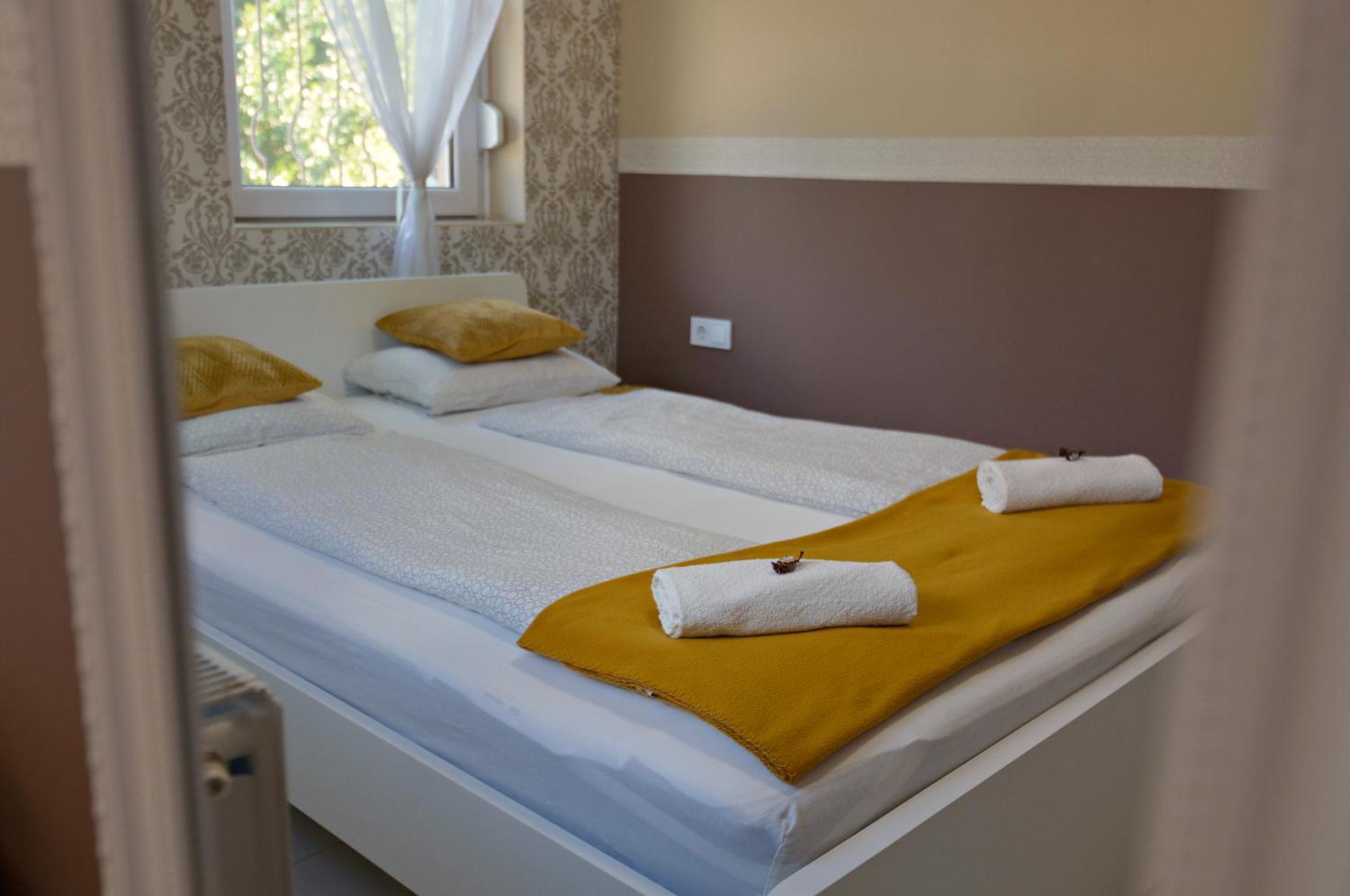 R.Gold Apartman Makó Exterior foto