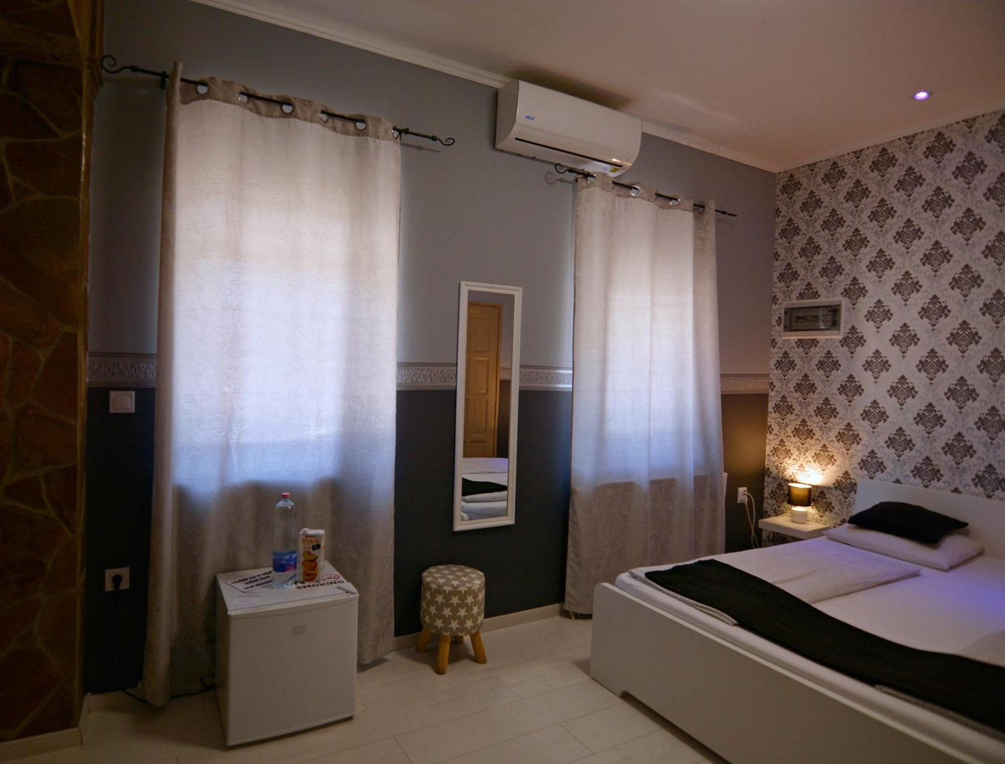 R.Gold Apartman Makó Exterior foto